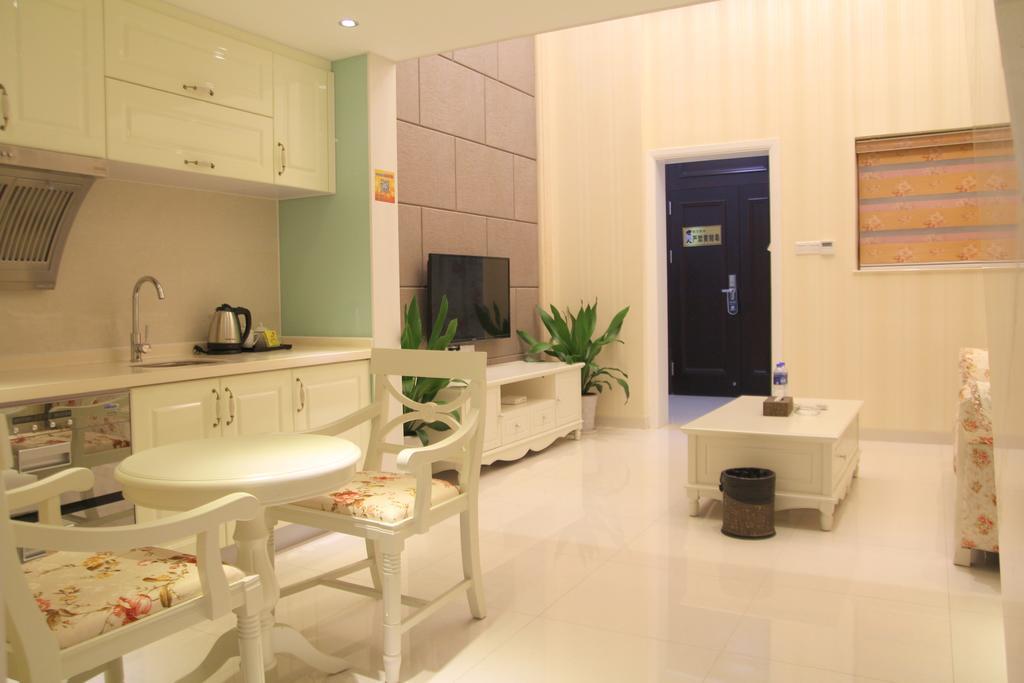 Private Enjoy Home Apartment Foshan Oda fotoğraf